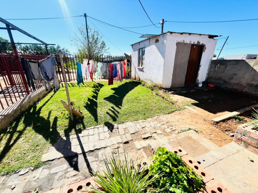 2 Bedroom Property for Sale in Bloemside 2 Free State